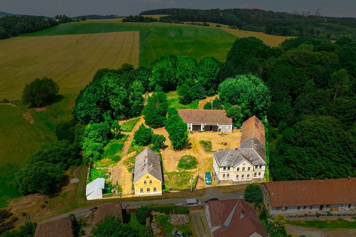 Prodej zemědělské usedlosti 850 m², pozemek 7749 m²